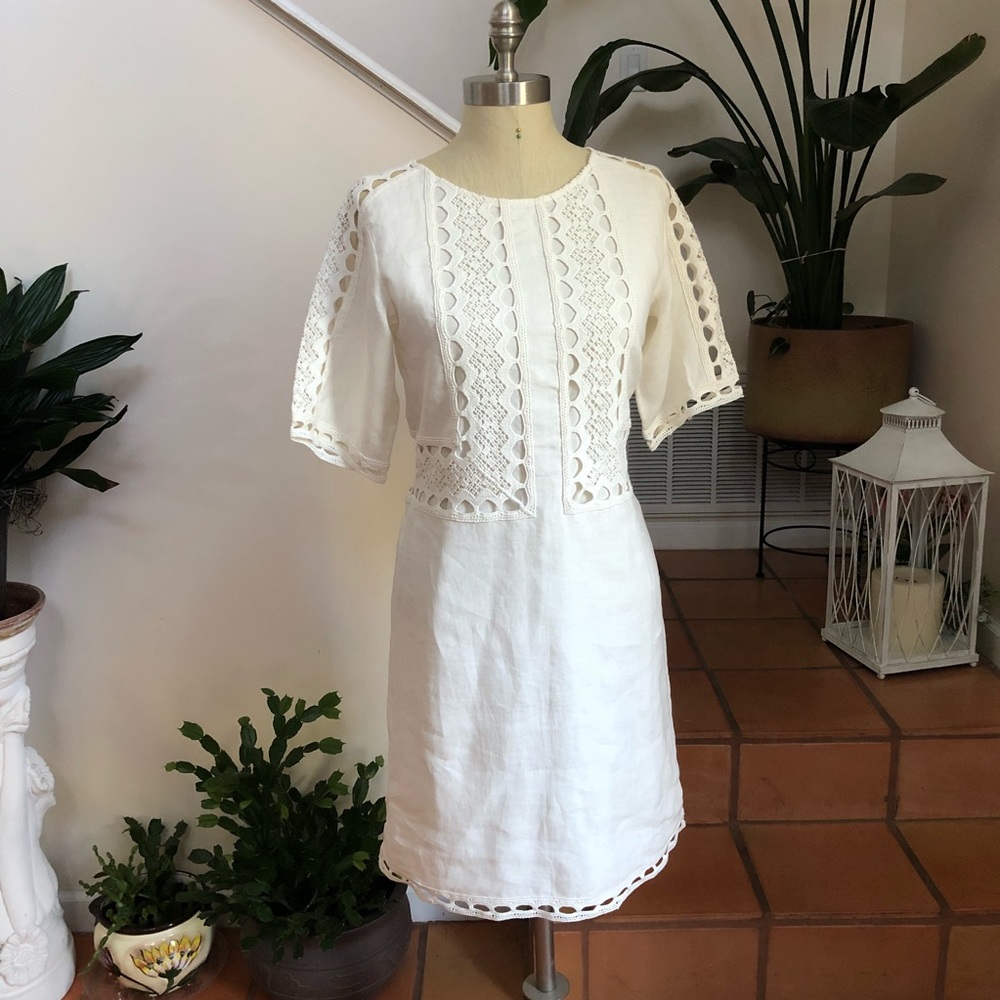 Ann Taylor | White with Detailed Embroidery